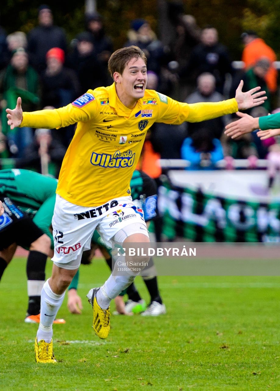 Falkenbergs Victor Sköld jublar