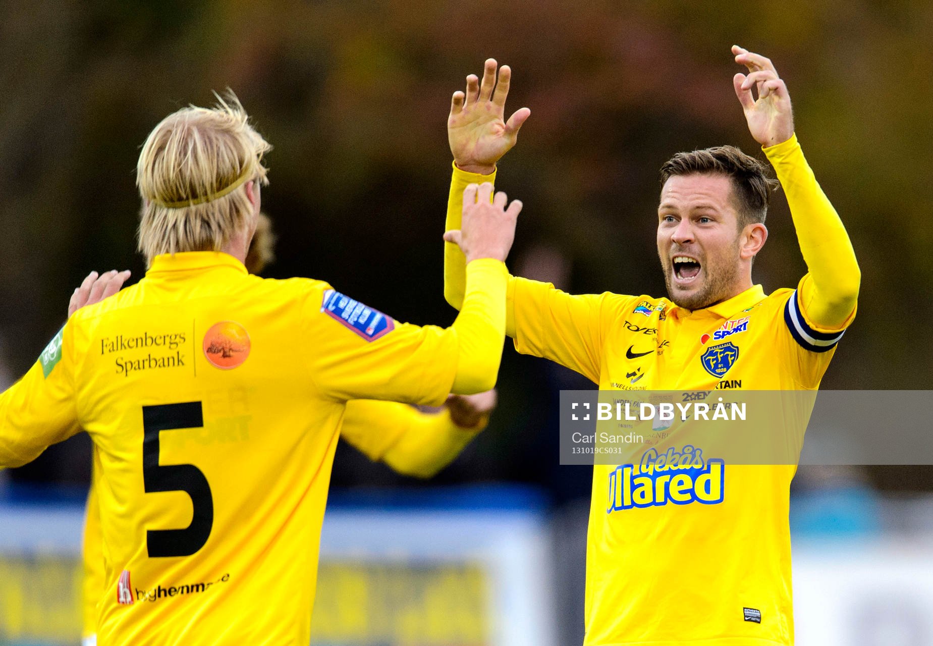 Falkenbergs David Svensson jublar