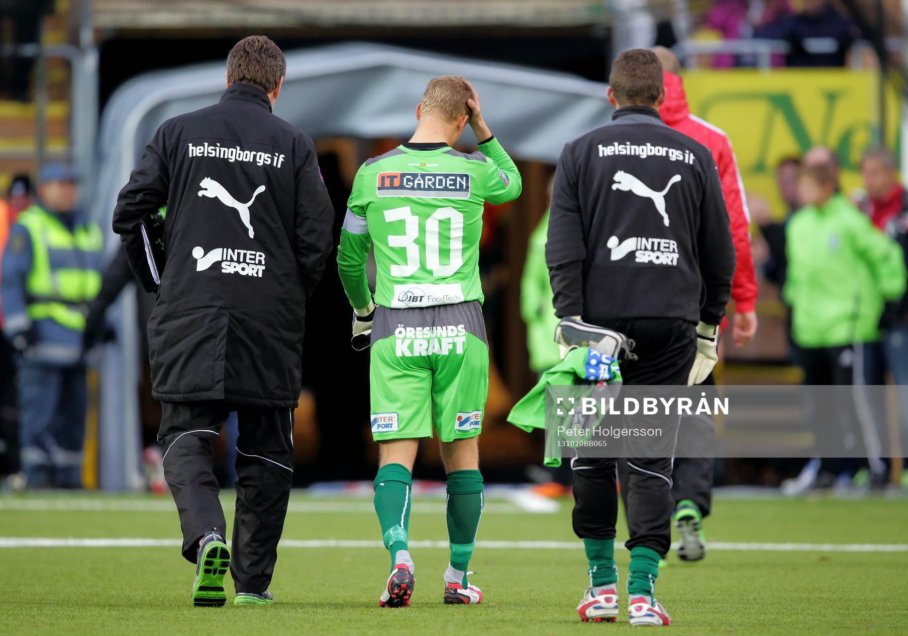 Assisterande tränare och Helsingborgs Pär Hansson besvikna