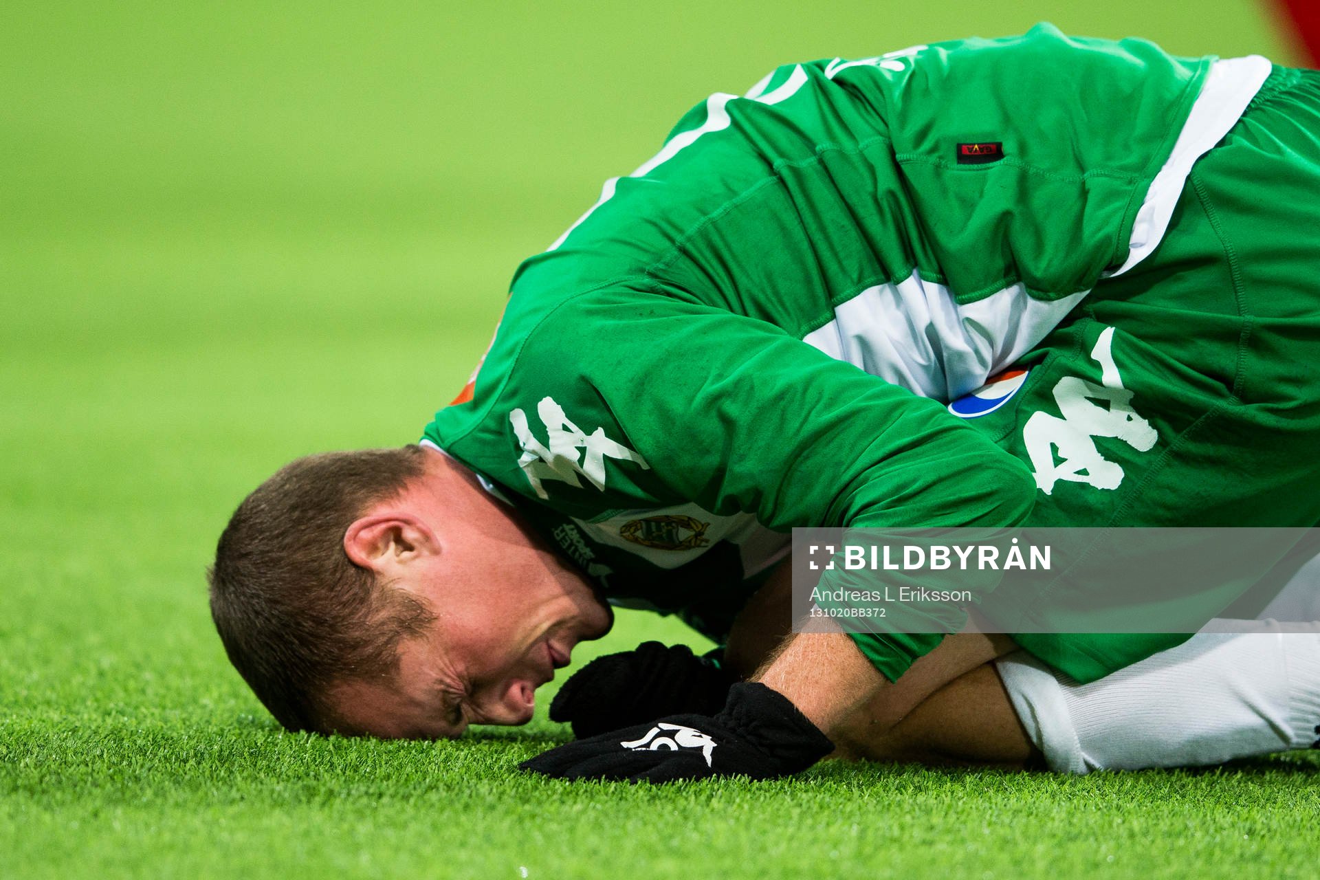 Hammarbys Christoffer Carlsson grinar illa