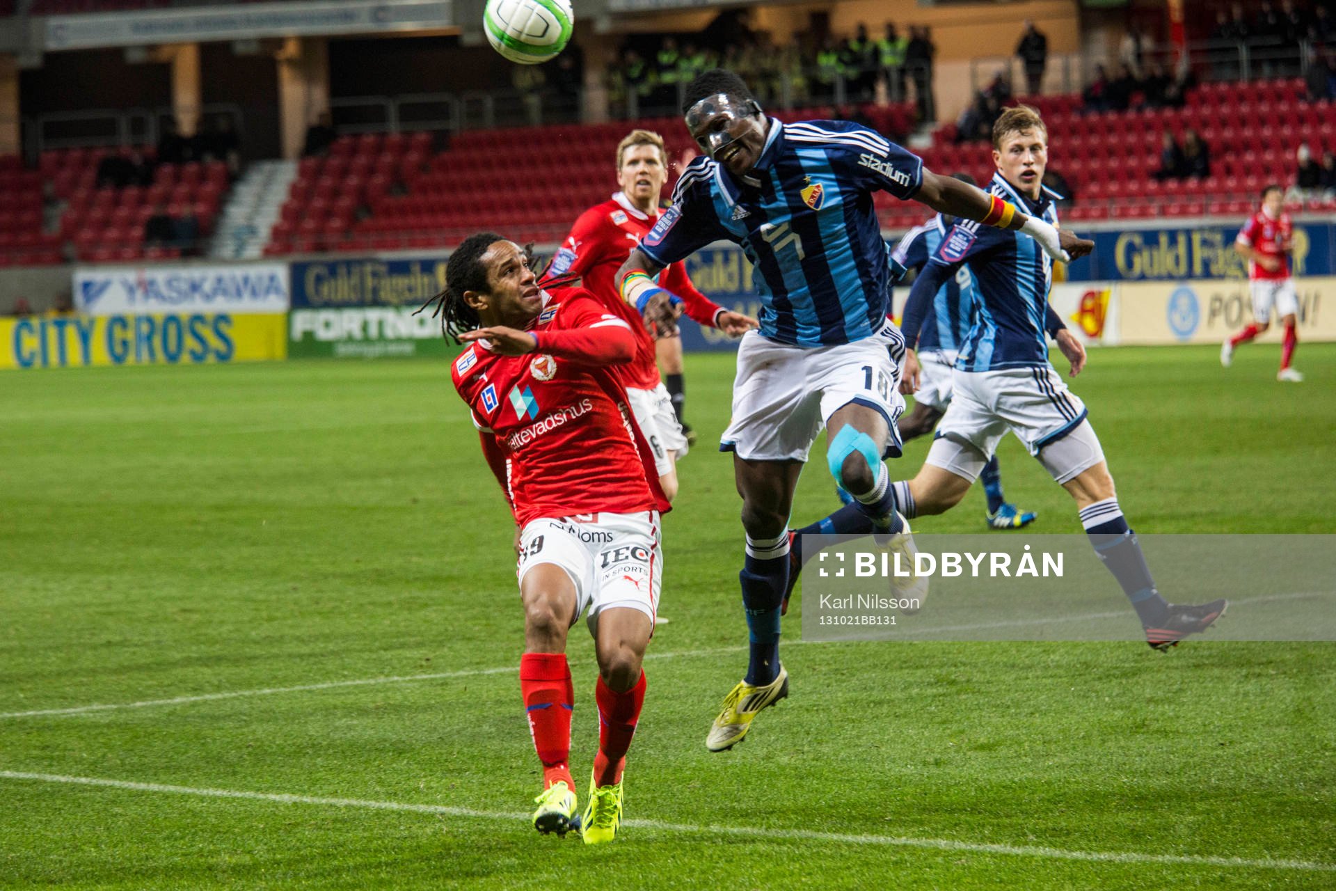 Fotboll, Allsvenskan, Kalmar FF - Djurgården IF FF:  Jonathan Mcdonald, Kalmar FF, DANIEL AMARTEY, Djurgården IF FF,