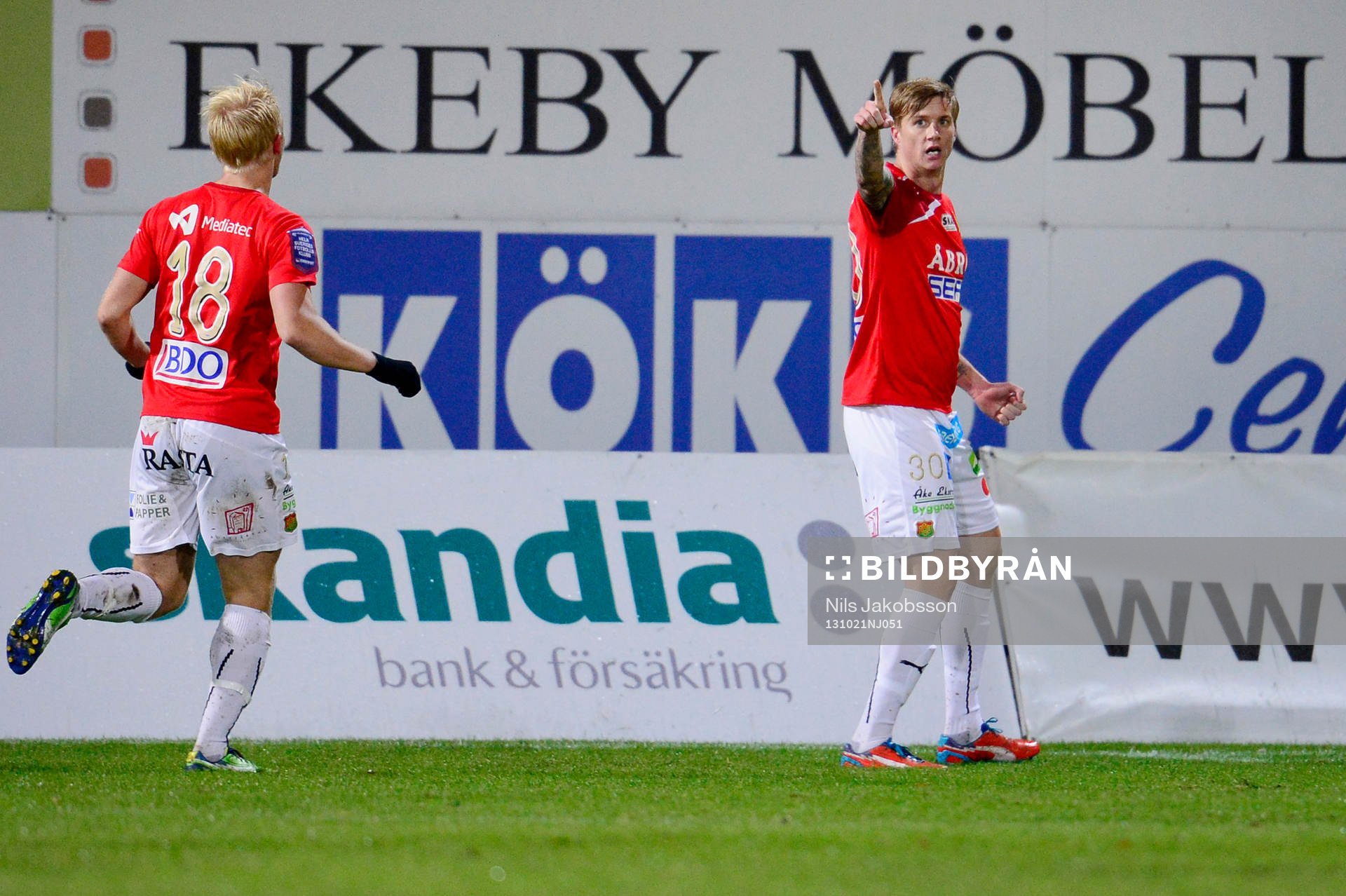 GAIS Andreas Drugge jublar med Linus Tornblad