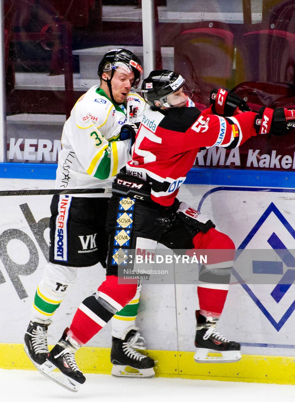 Malmös Teemu Kesä tacklar Björklövens Alexander