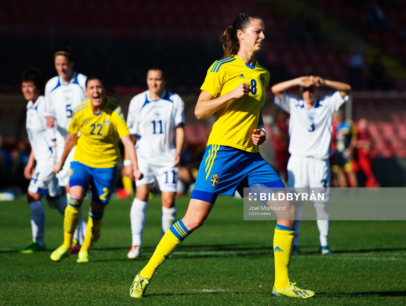 Sveriges Lotta Schelin jublar