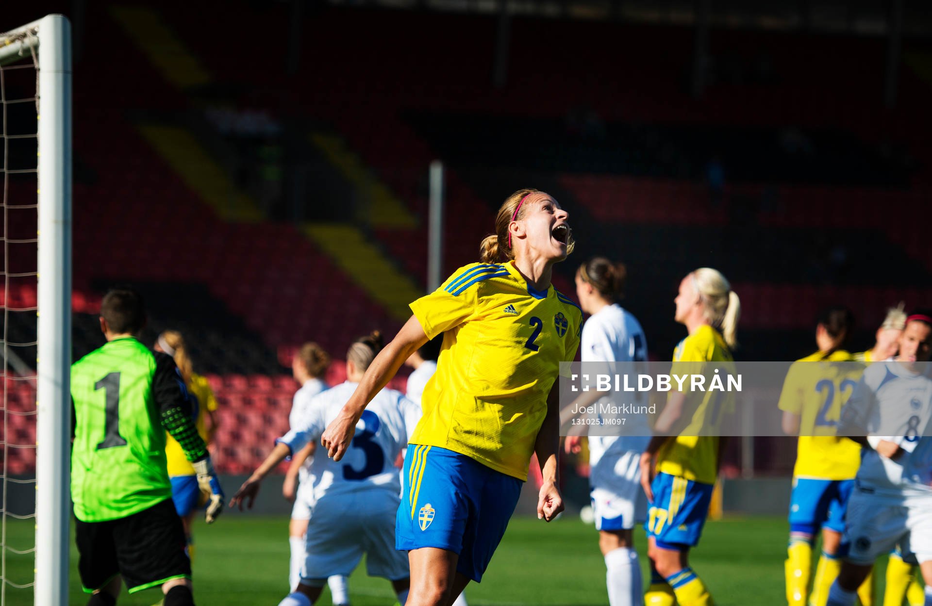 Sveriges Charlotte Rohlin skriker