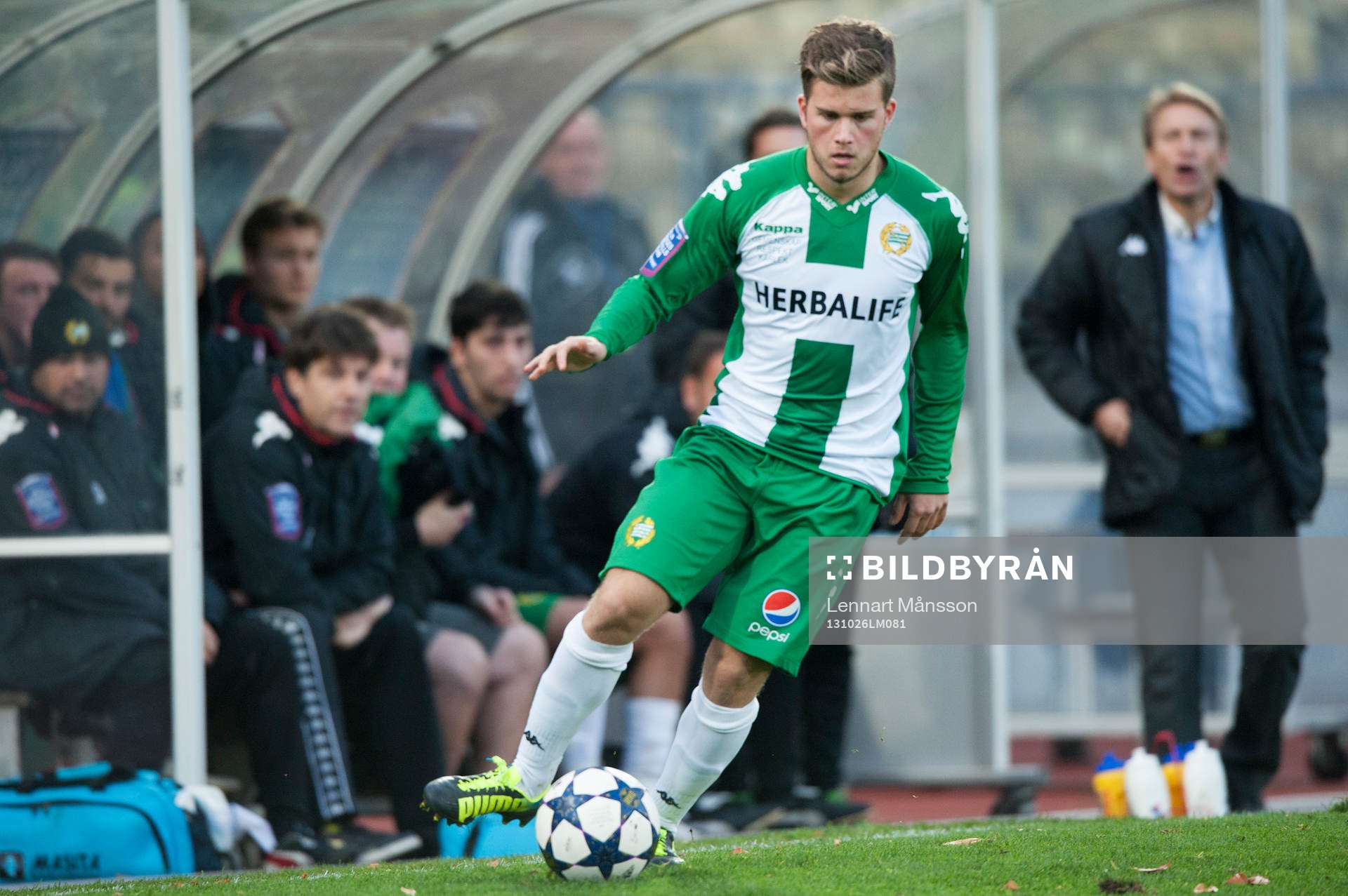 Hammarbys Nicklas Lindqvist påhejad av tränaren Thomas