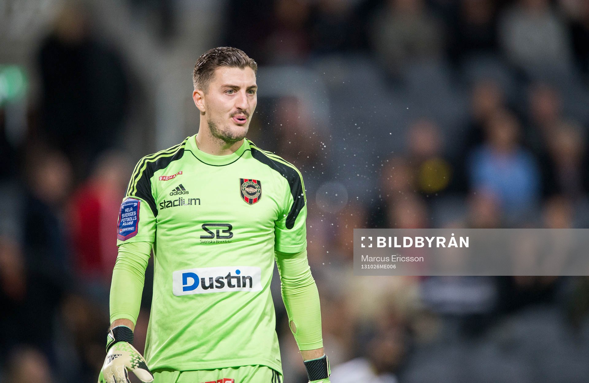 Brommapojkarnas målvakt Ivo Vazgec