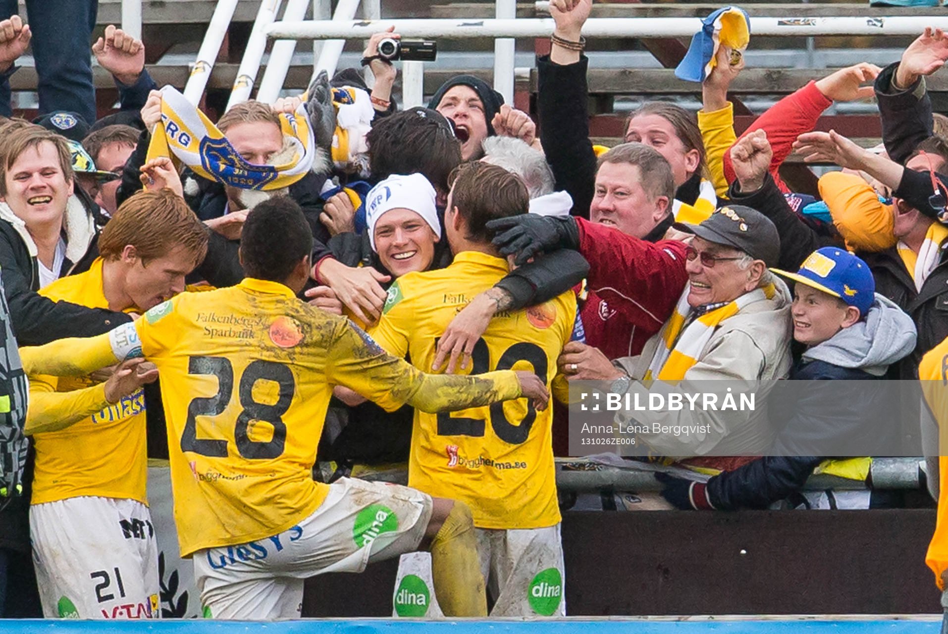 Falkenbergs Victor Sköld gör 0-2 och spelarna springer