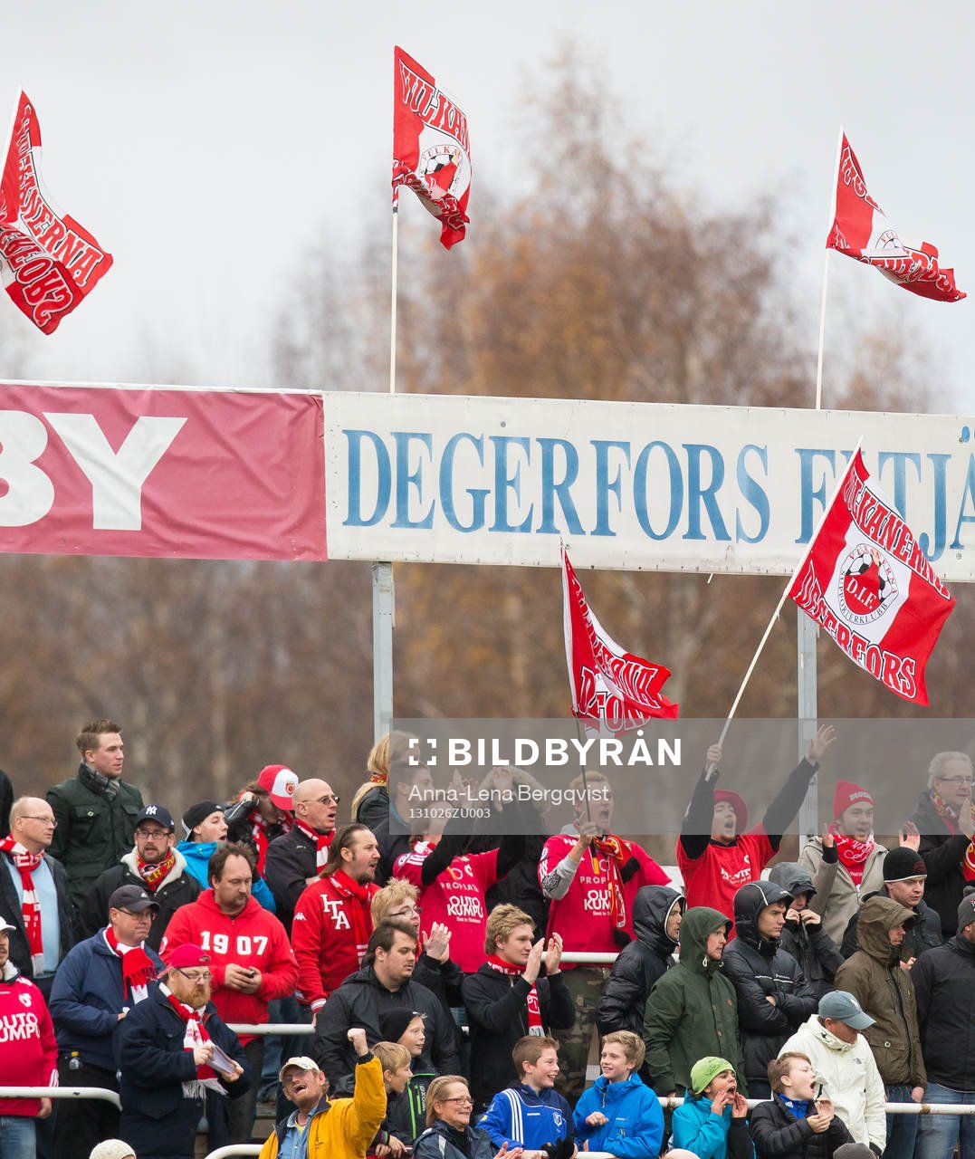 Degerfors supportrar på läktaren