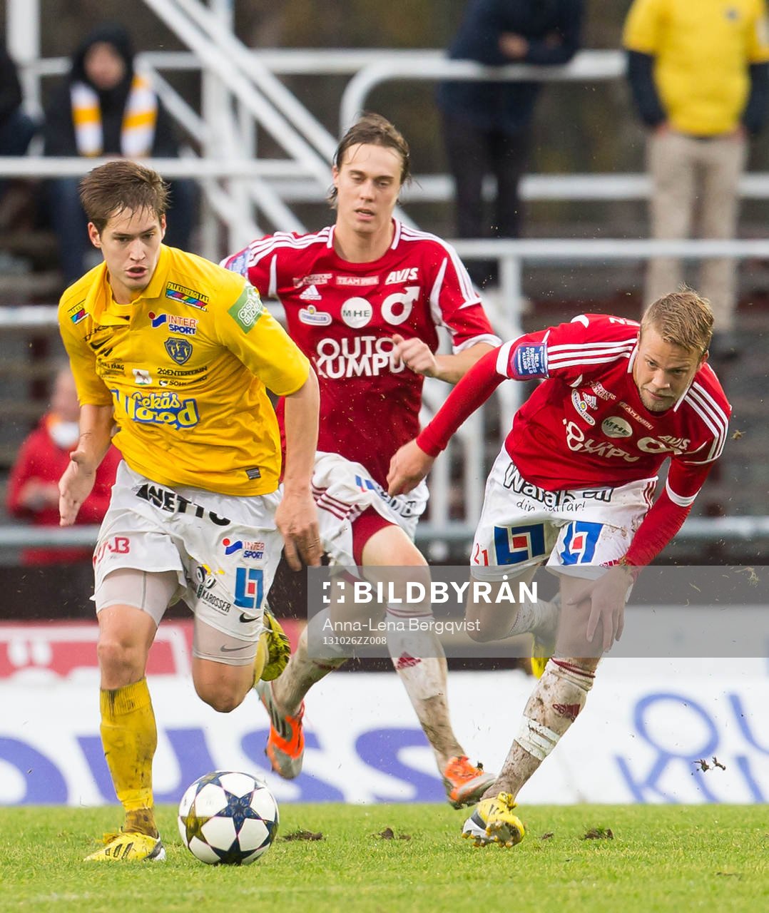 Falkenbergs Victor Sköld och Degerfors Daniel Sundgren (h)
