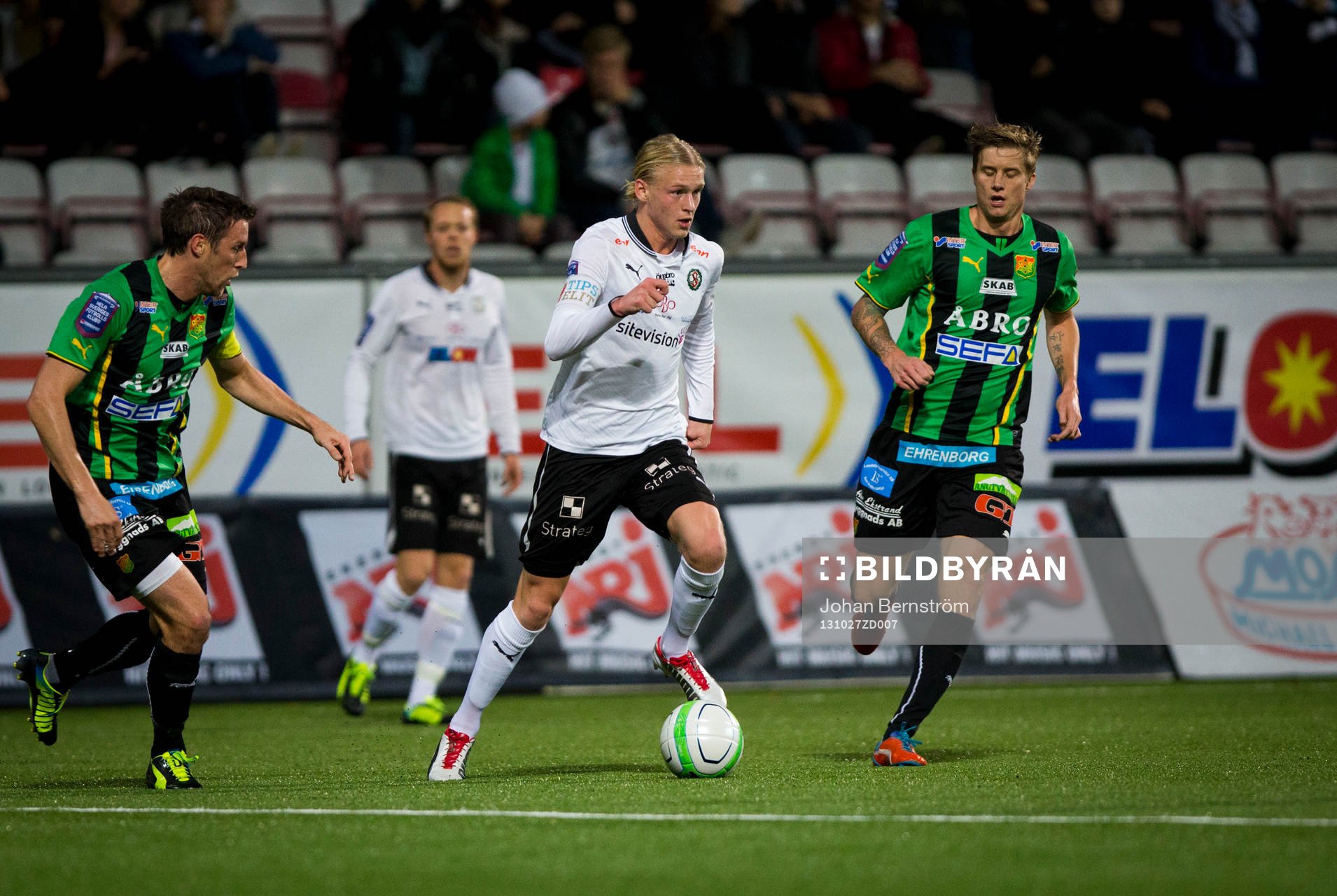 Örebros Kalle Holmberg i Superettan mellan Örebro och GAIS