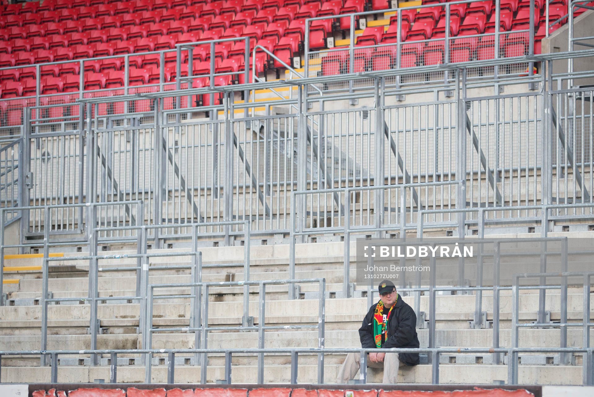 En GAIS supporter på plats en timma innan match i