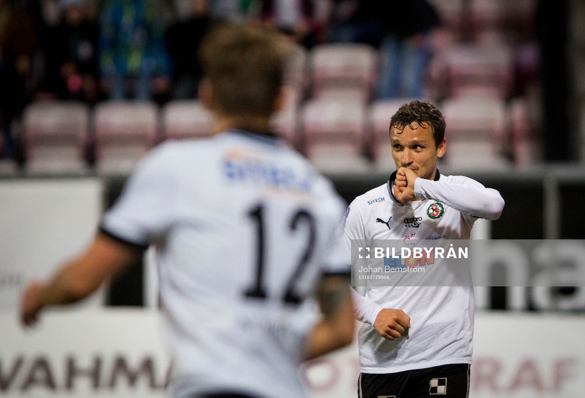 Örebros Shpetim Hasani gör 4-0 till Örebro och sitt tredje mål för kvällen och jublar i Superettan mellan Örebro och GAIS den 27 oktober 2013 i Örebro.