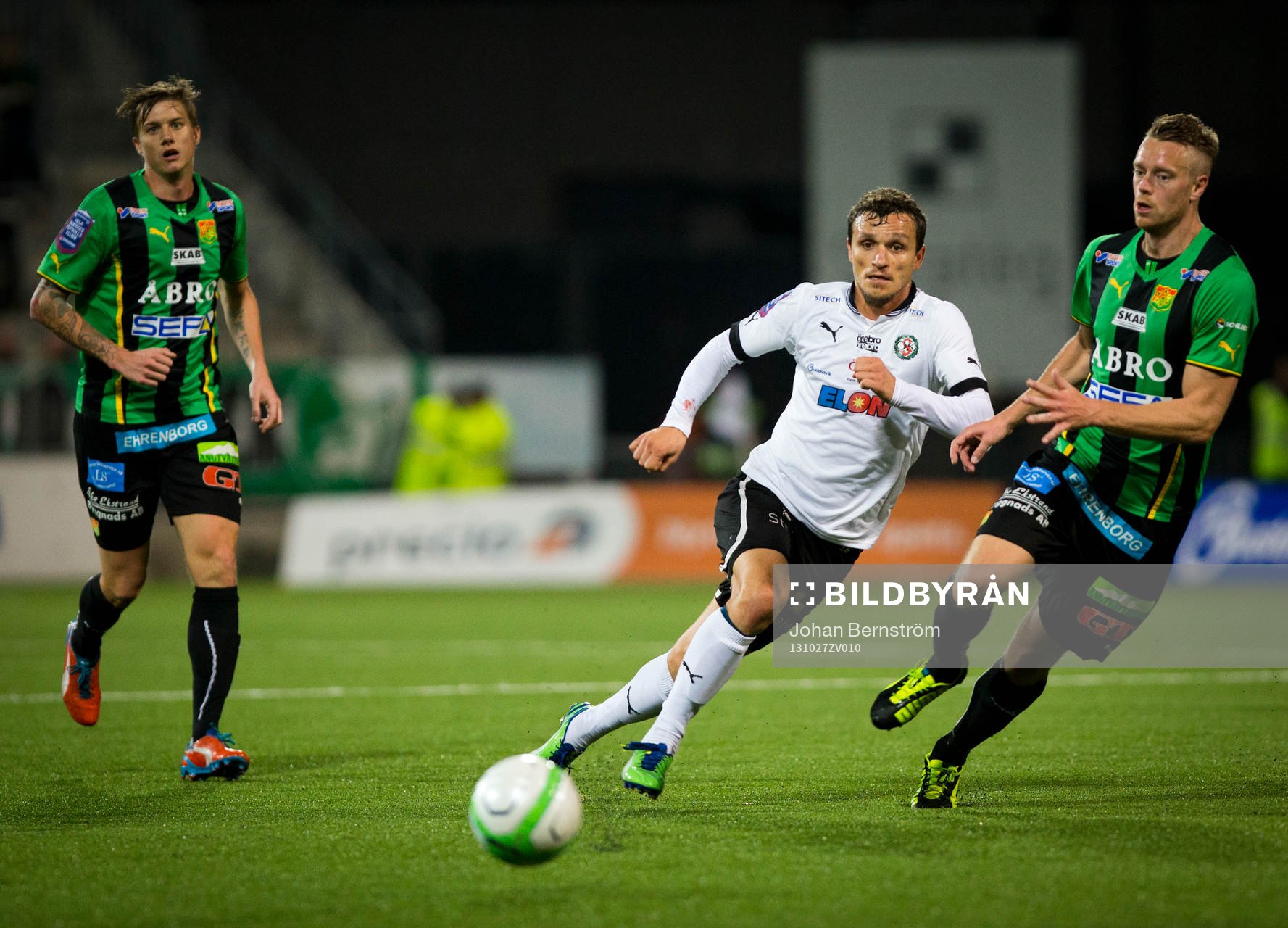 Örebros Shpetim Hasani i Superettan mellan Örebro och GAIS