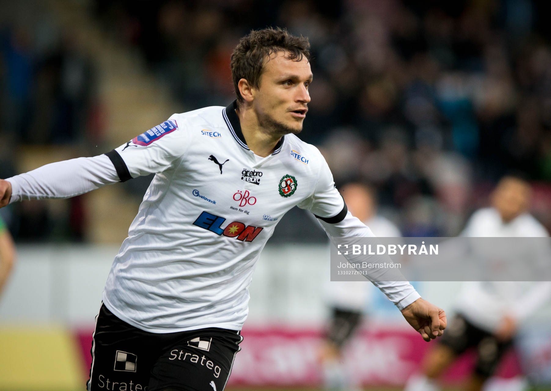 Örebros Shpetim Hasani gör 1-0 och jublar med Christoffer