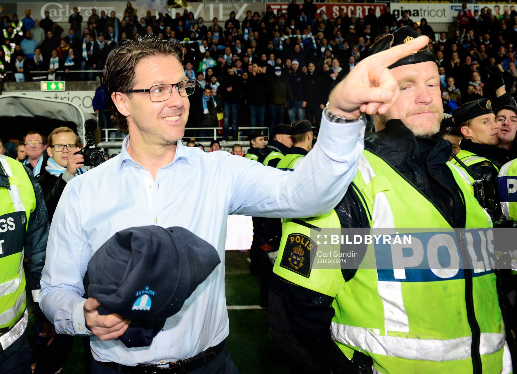 Malmös tränare Rikard Norling jublar