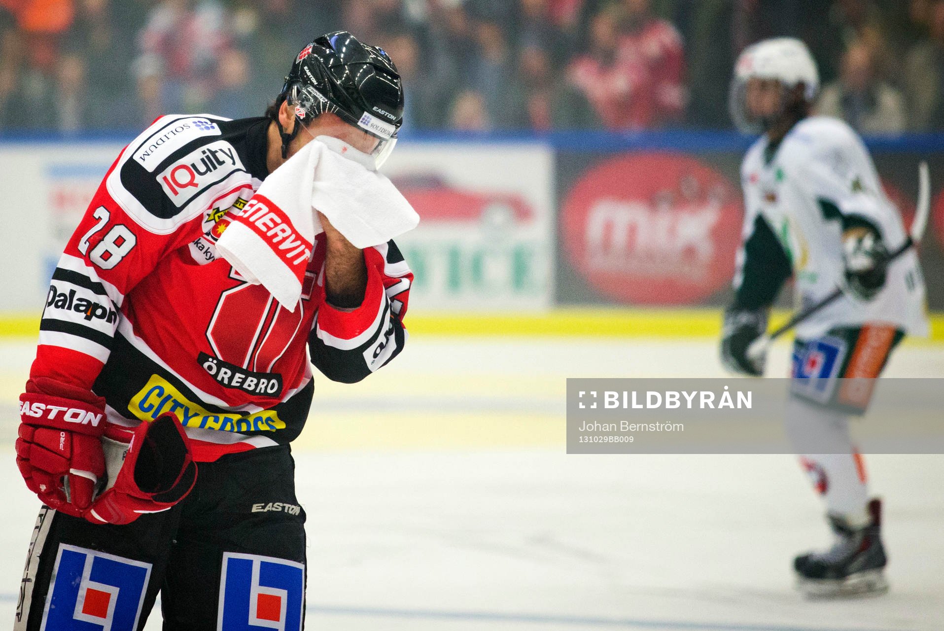 Örebros Tim Wallace deppar i SHL mellan Örebro och