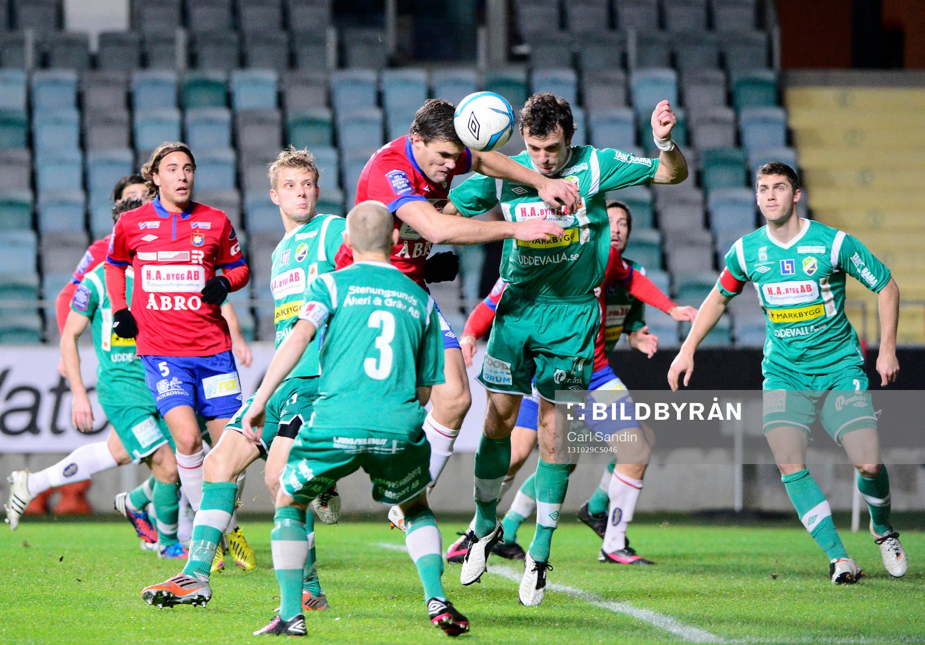 Örgrytes David Leinar nickar in bollen till 1-0