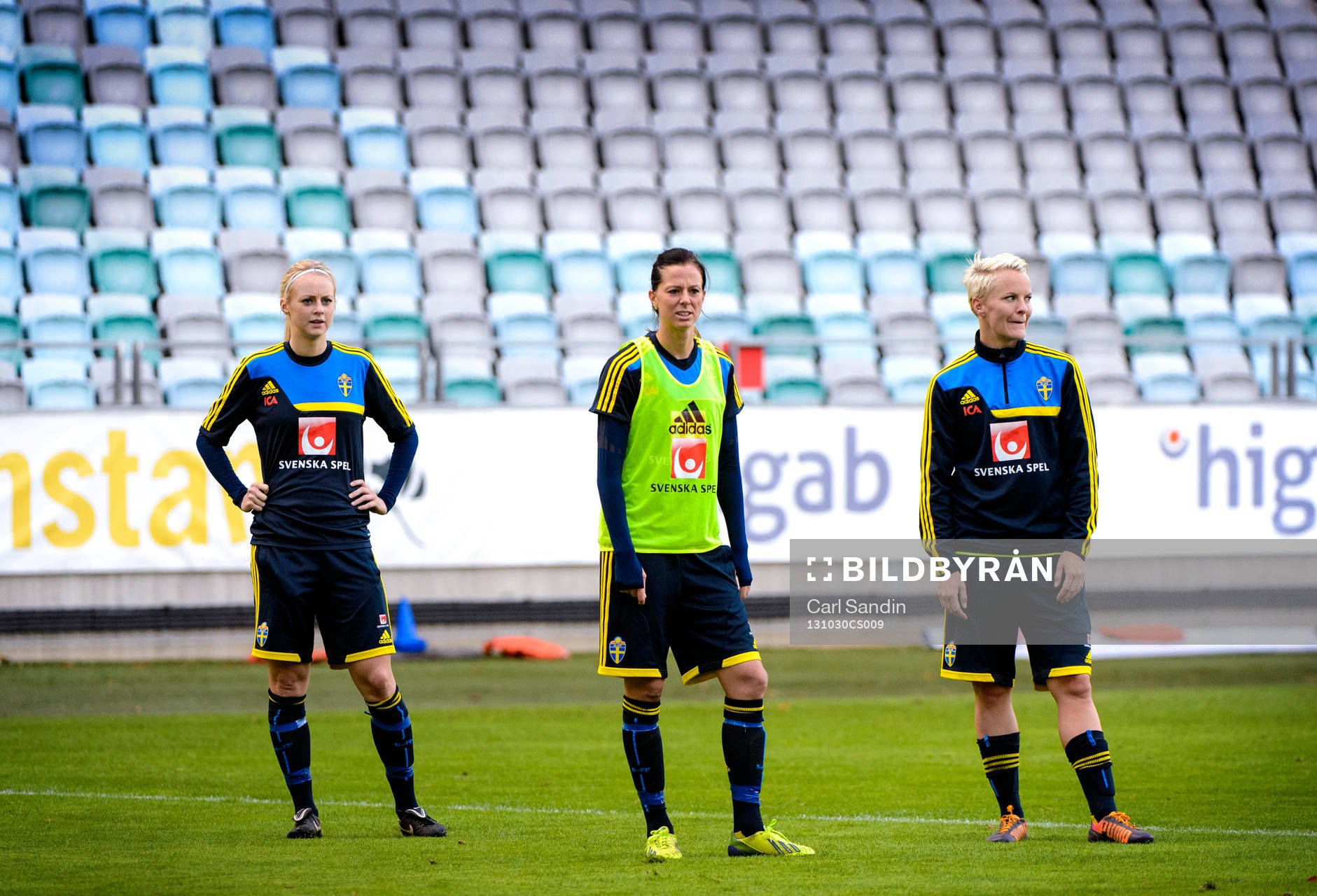 Sveriges Amanda Ilestedt, Lotta Schelin och Nilla Fischer