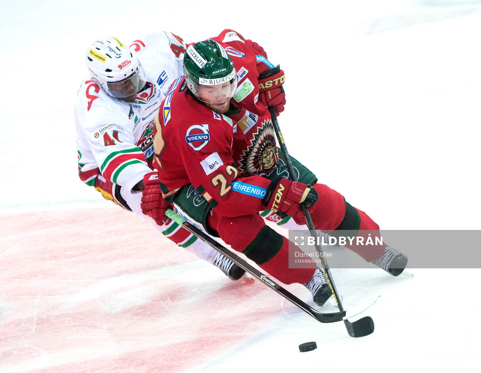 Modos Edwin Hedberg jagar Frölundas Robin Figren