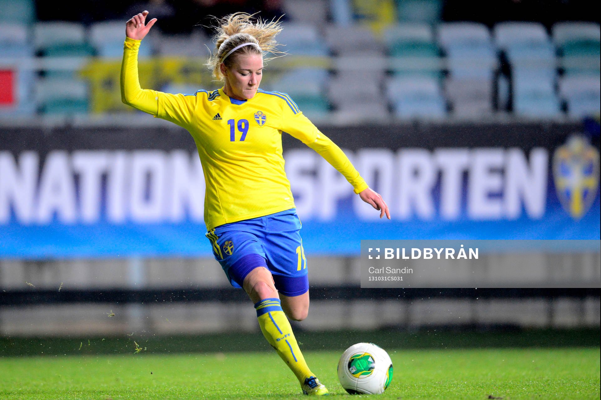 Sveriges Jenny Hjohlman skjuter in 5-0 uunder