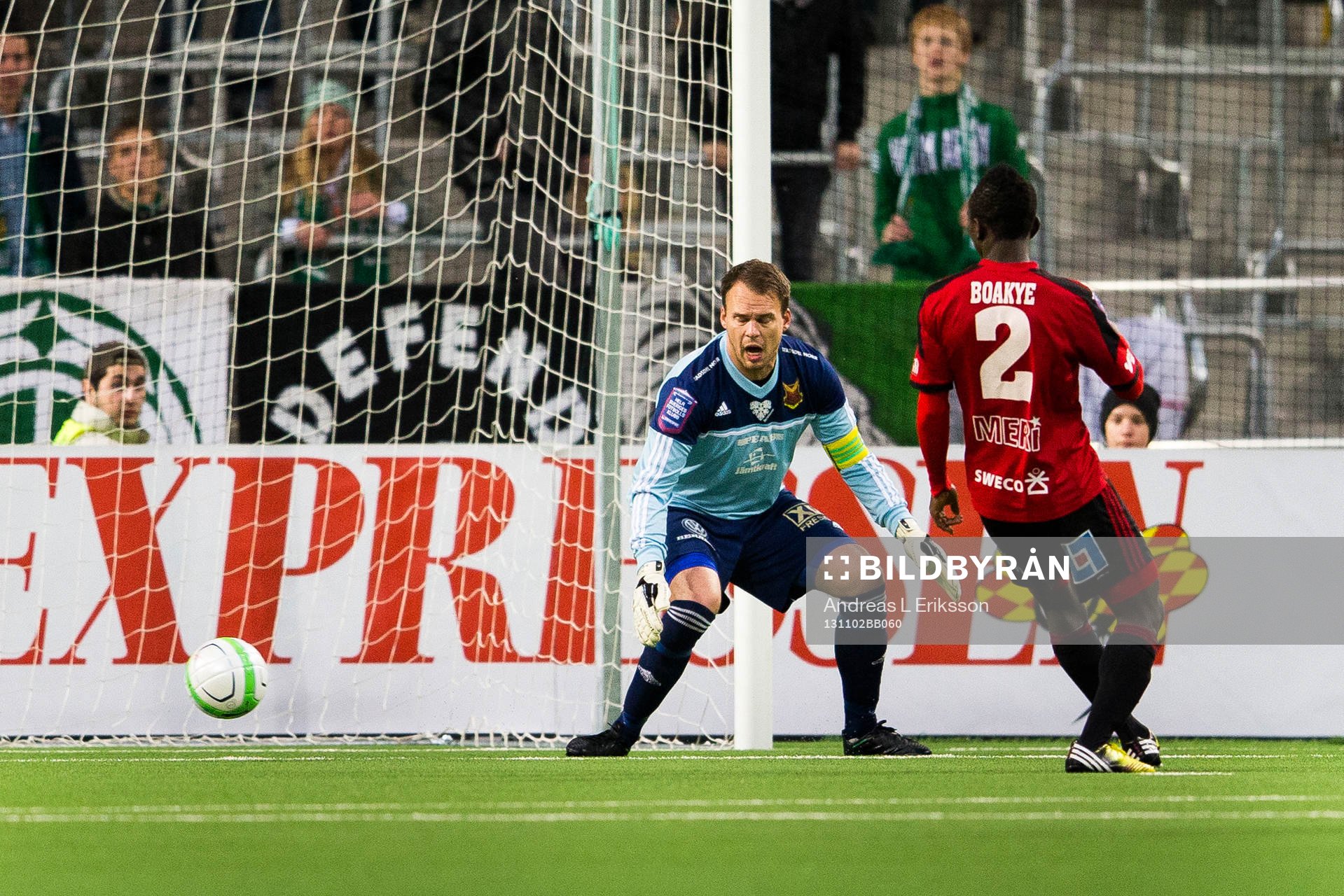 Hammarbys Nahir Besara (ej i bild) gör 1-1 bakom