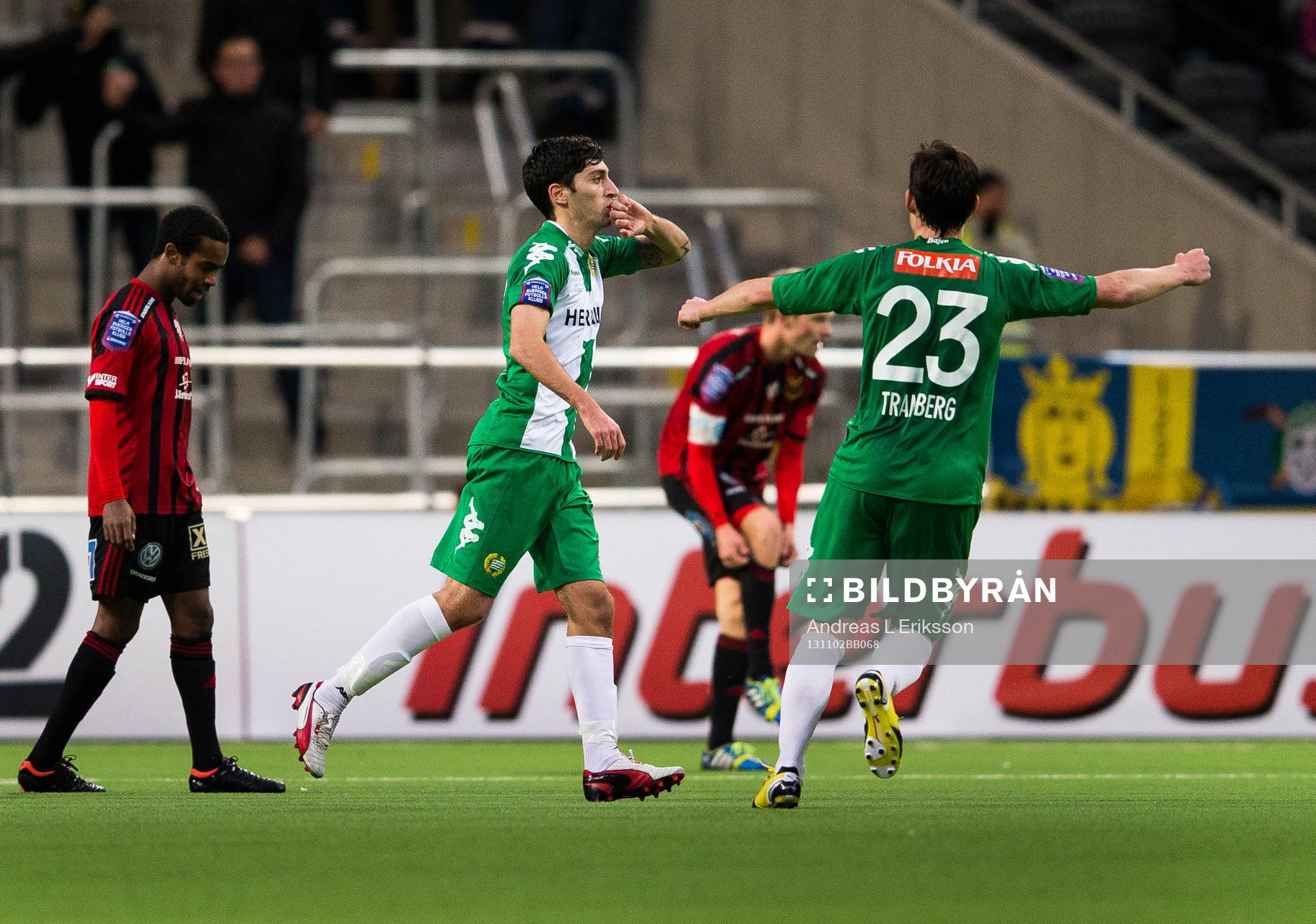 Hammarbys Nahir Besara jublar