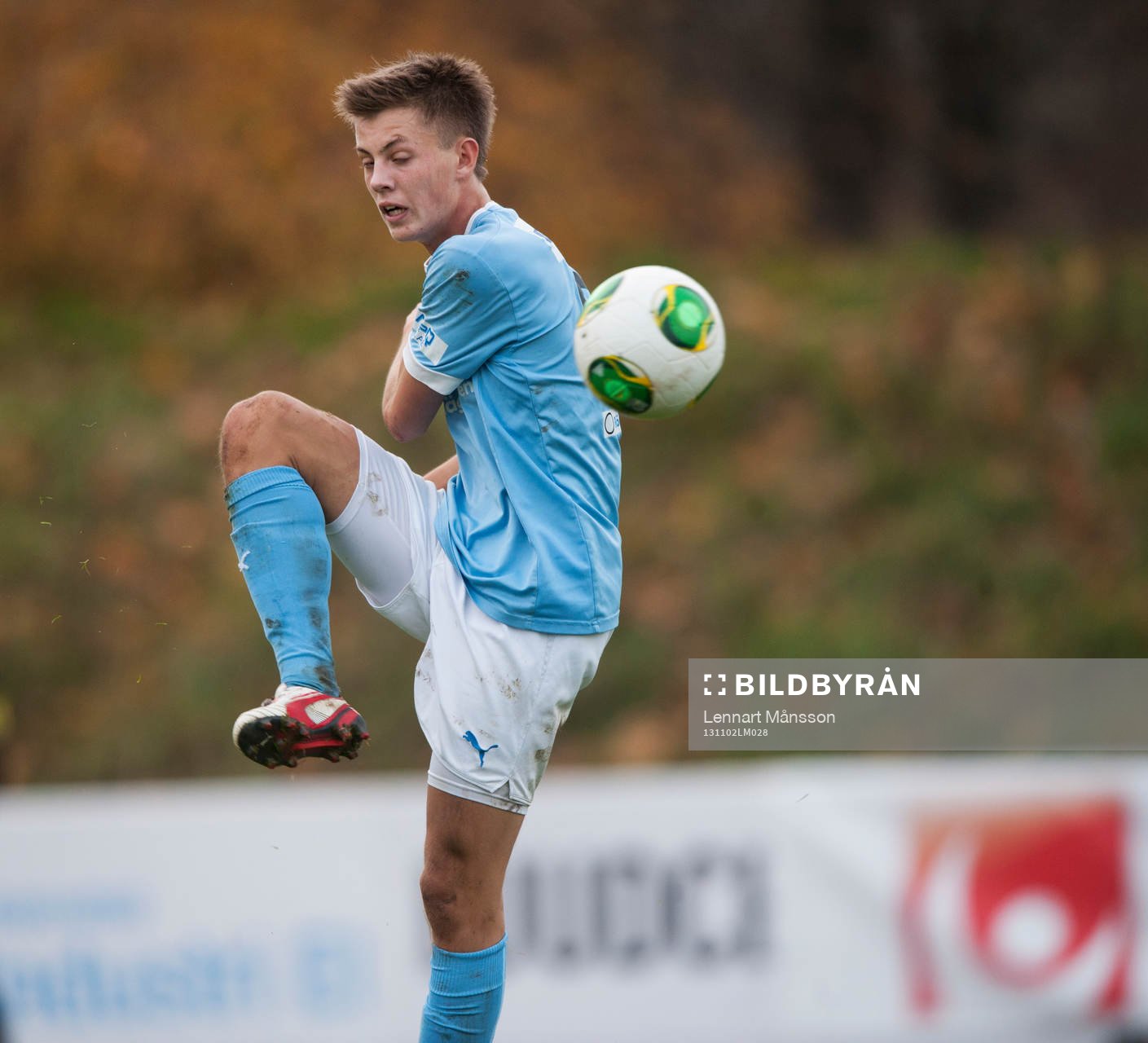 Bredsida  i SM-finalen för 17-åringar mellan Halmstad och