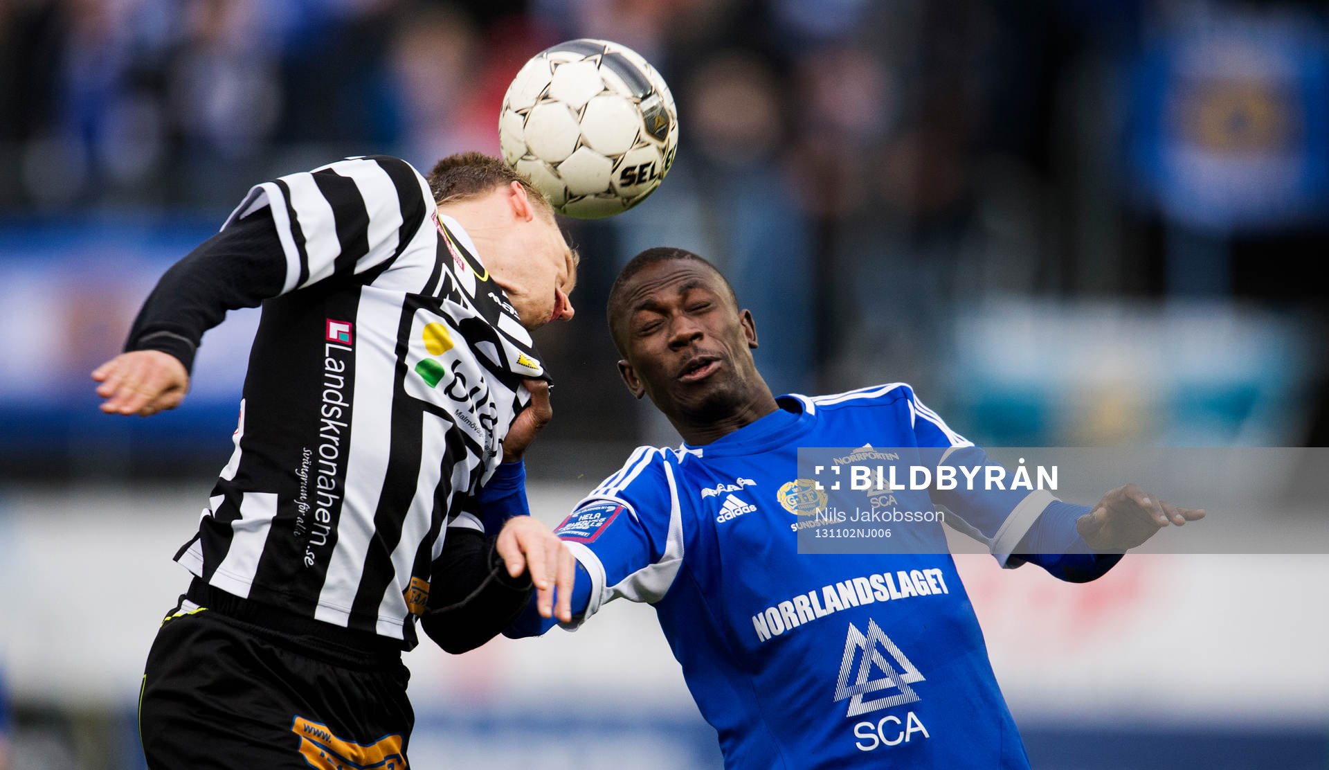 Landskrona BOIS Linus Malmqvist och Sundsvalls Pa Amat Dibba