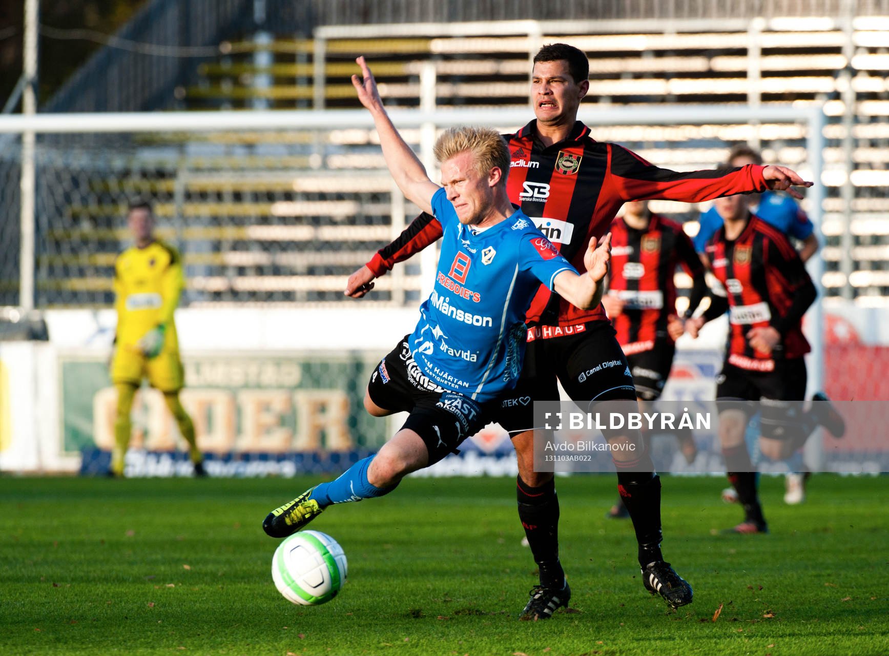 Halmstads Andreas Landgren och Brommpajkarnas Mauricio