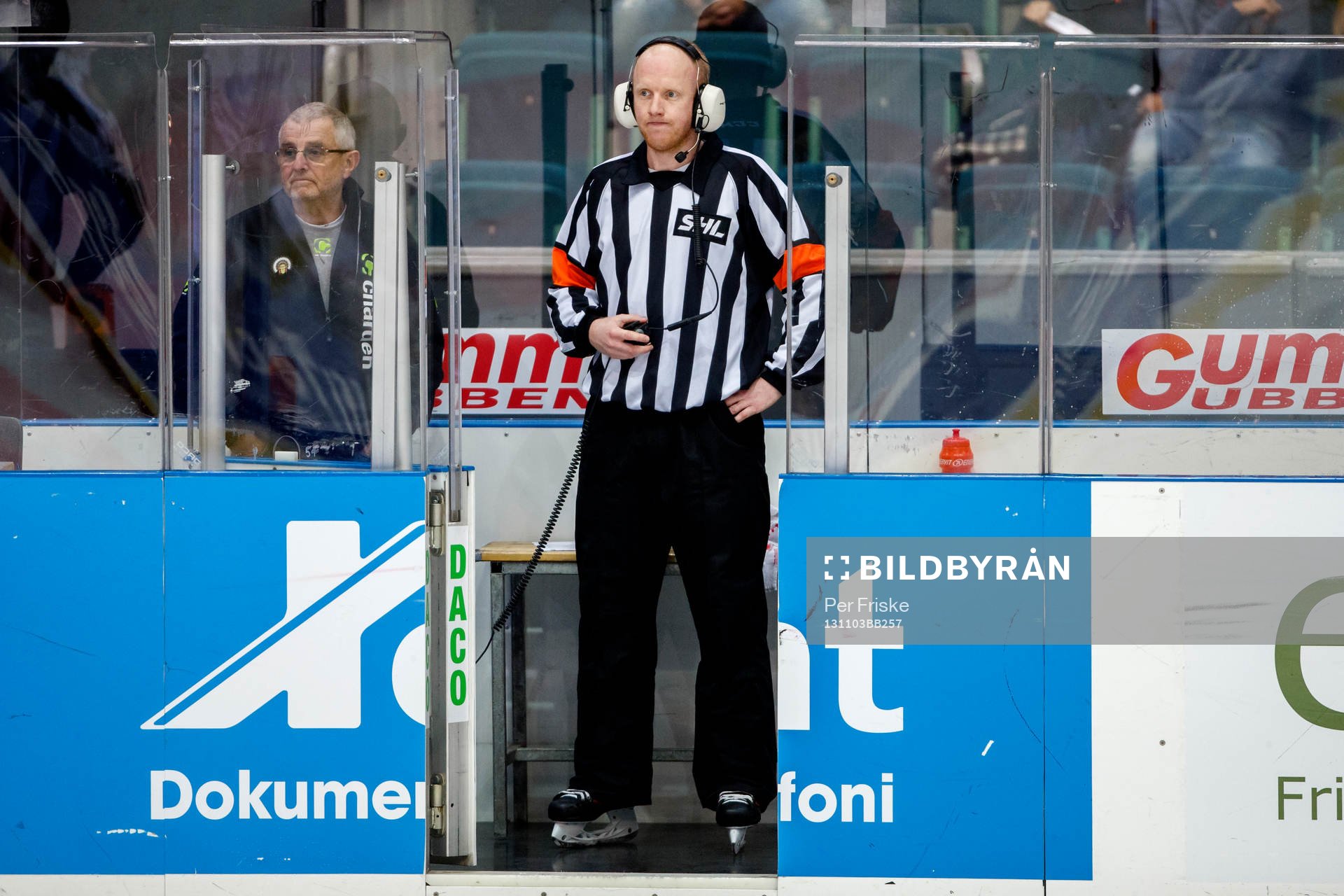 Domare Mikael Holm väntar på besked