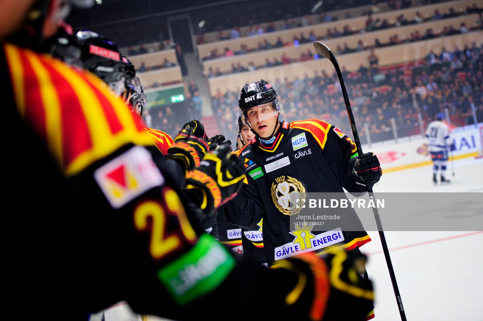 Jubel av Brynäs Jonas Nordqvist  i första perioden