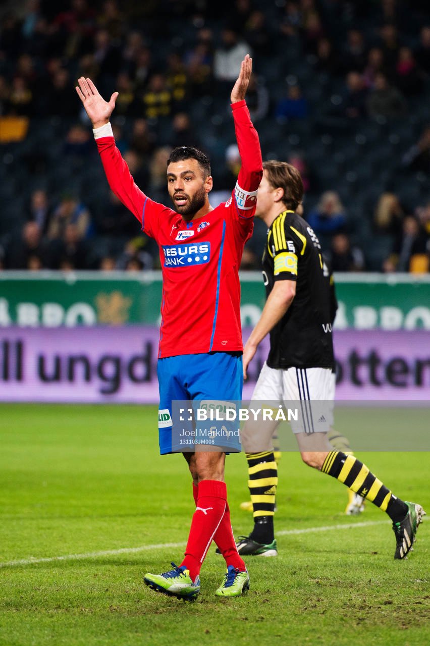 Helsingborgs Imad Khalili reagerar