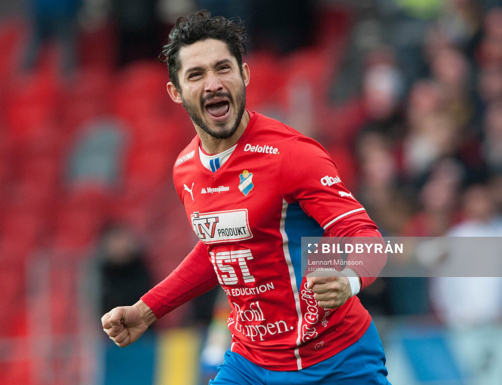 Östers Pablo Pinones Artce har gjort 1-0 till Öster i