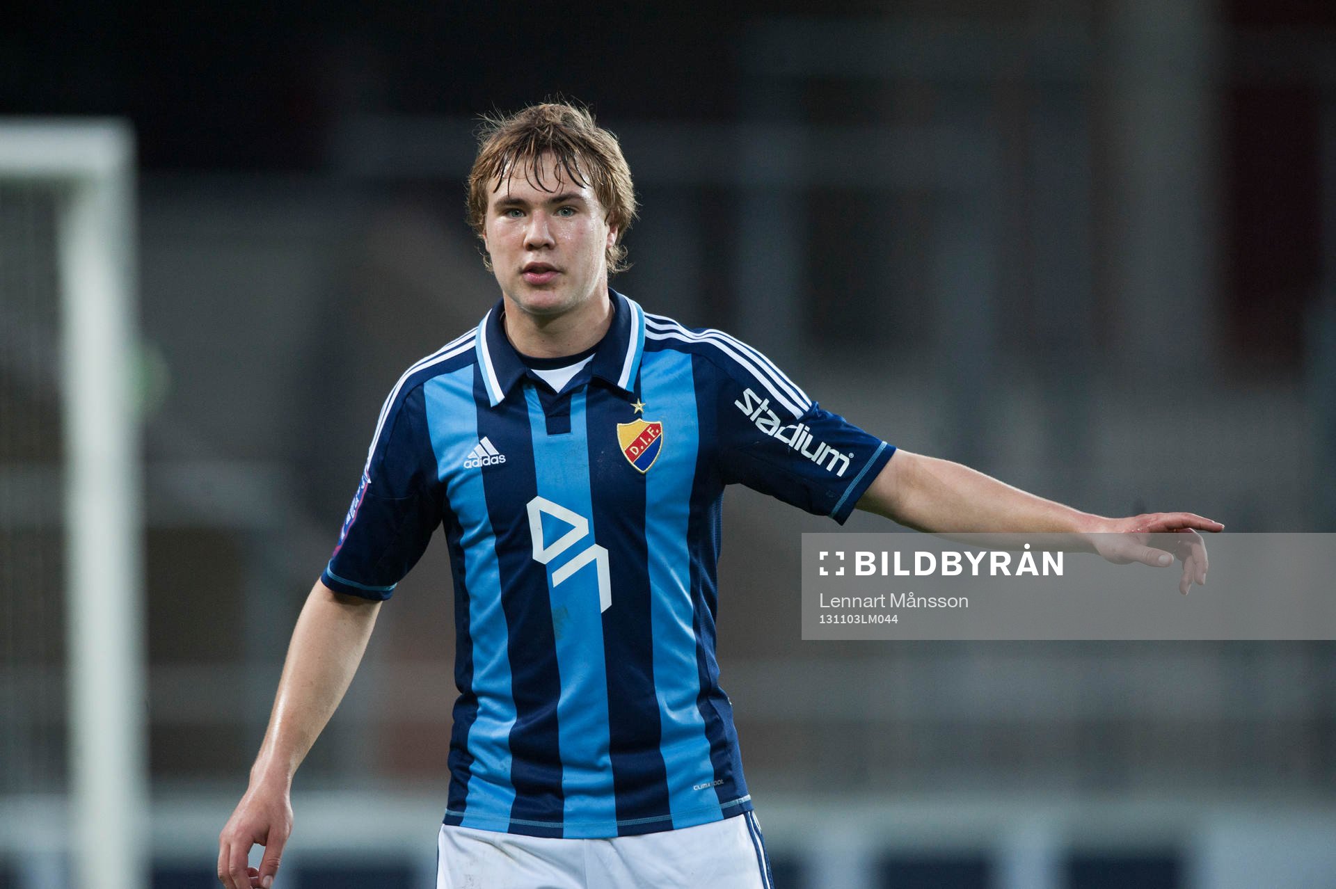 Djurgårdens Simon Tibbling  i