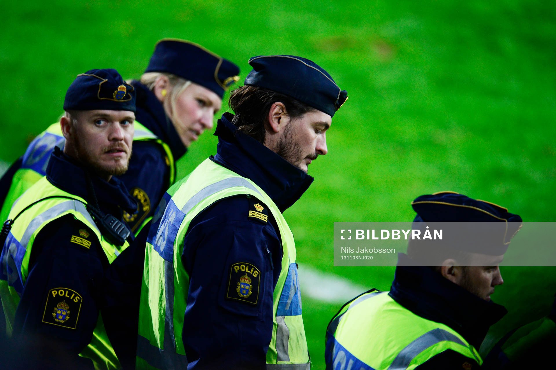 Polisen förbereder sig för slutsignalen