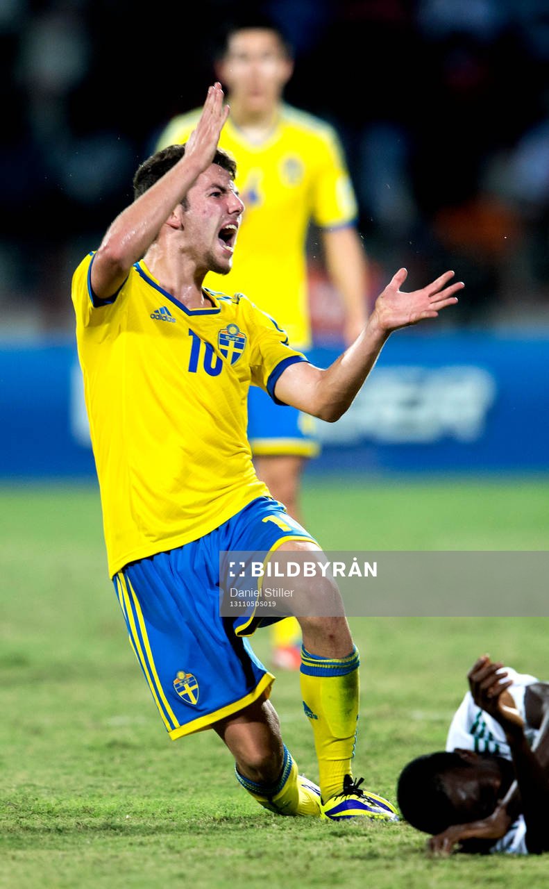 Sveriges Erdal Rakip dras ner och blir förbannad