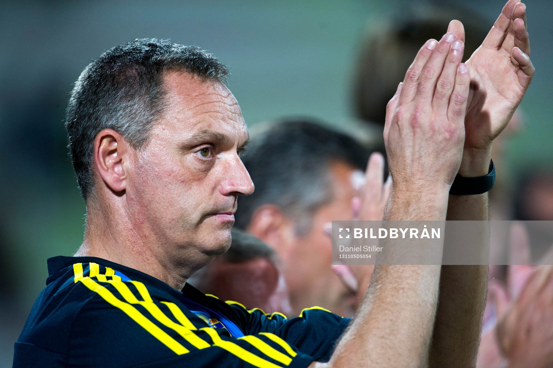 Sveriges förbundskapten Roland Larsson innan semifinalen i