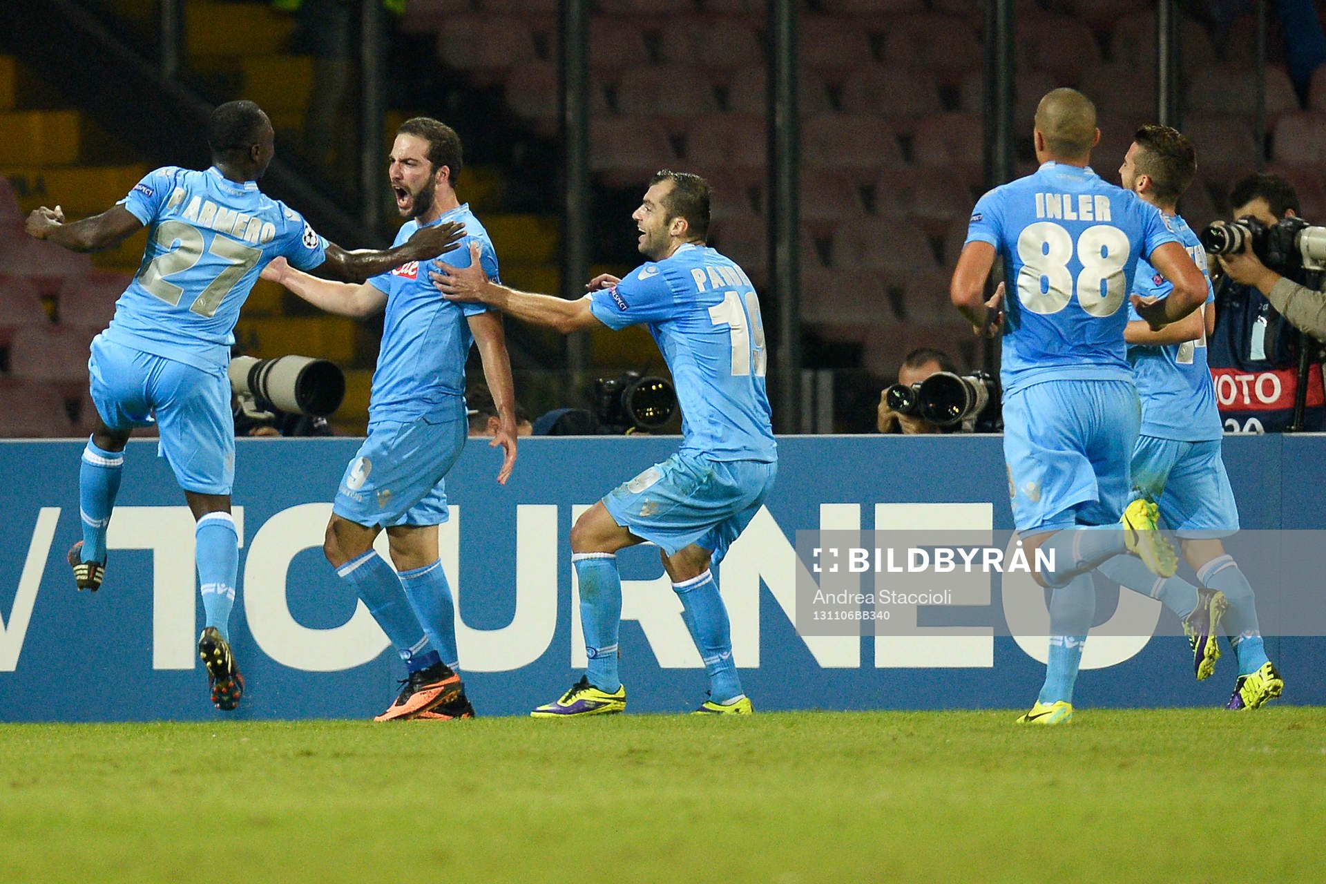 Esultanza dopo il gol di Gonzalo Higuain Napoli, Goal