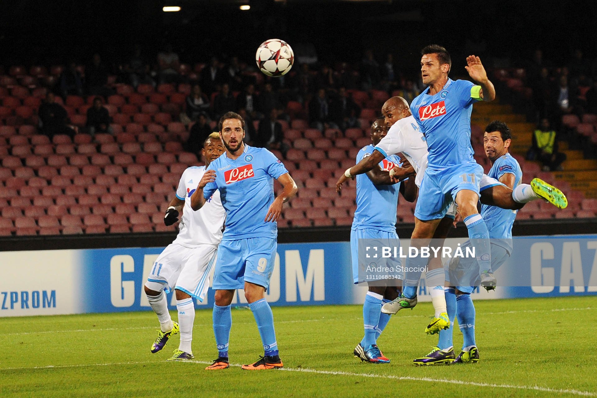Fotboll, Champions League, Olympique Marseille - Napoli: Gol Andre Ayew Marsiglia (2R) Goal celebration Napoli 06-11-2013 Stadio San Paolo Football Calcio Champions League 2013/2014