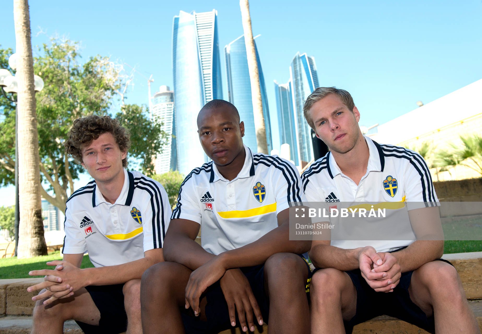 Göteborgarna i U17-laget, Jakob Bergman, Carlos Strandberg och Gustav Engvall dagen innan matchen om tredjepris i U17-VM den 07 november 2013 i Abu Dhabi.