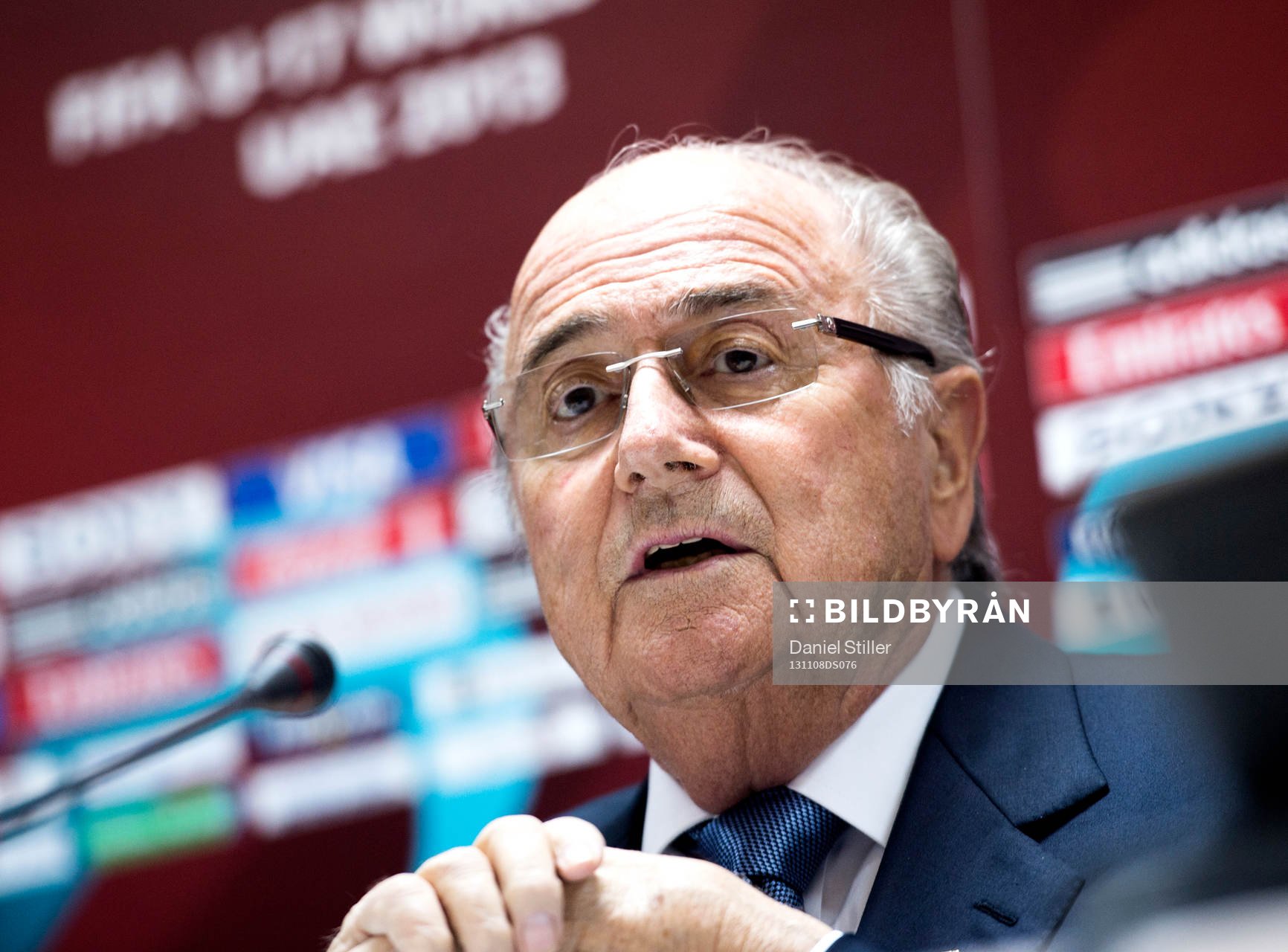 Fifas president Joseph Blatter under en presskonferens innan matchen om tredjepris i U17-VM den 08 november 2013 i Abu Dhabi.