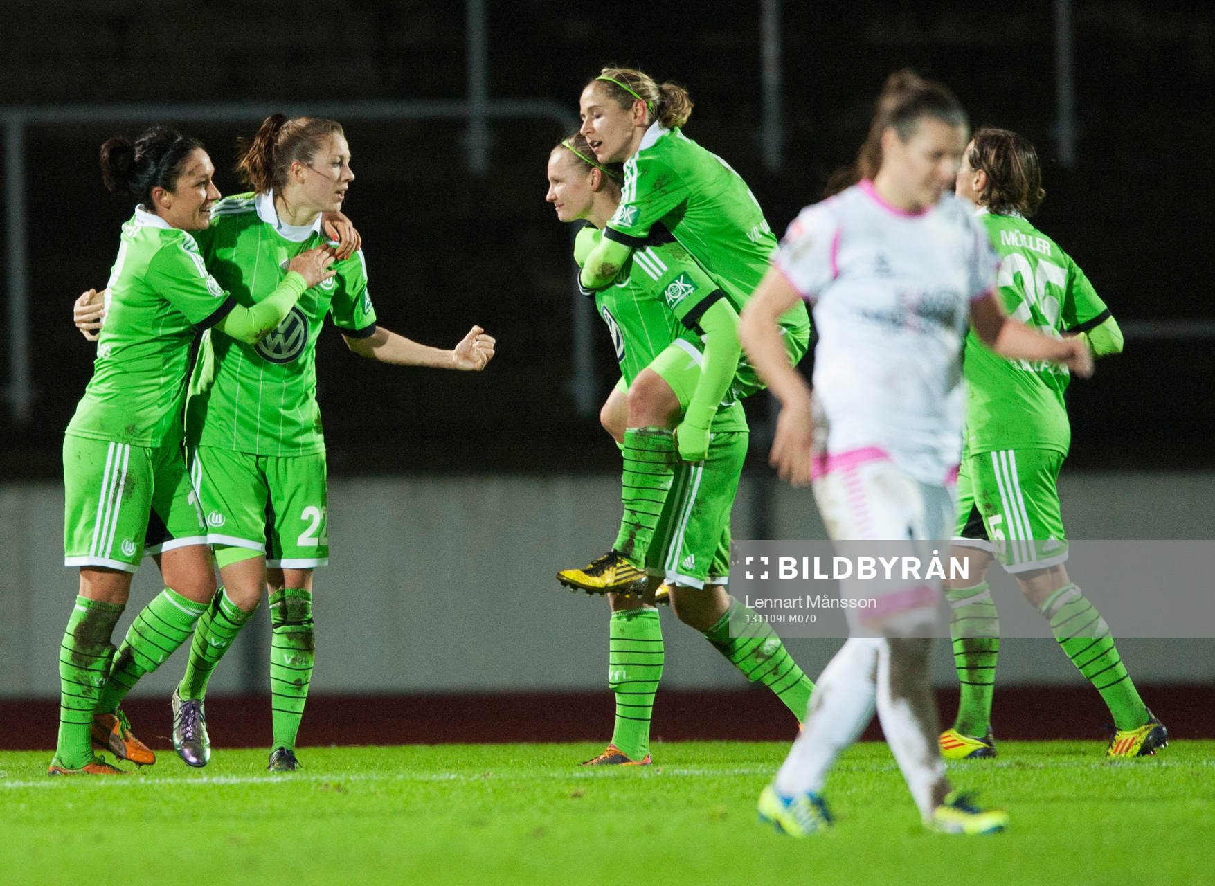 Wolfsburg har gjort 0-1 i åttondelsfinalen i  Womens