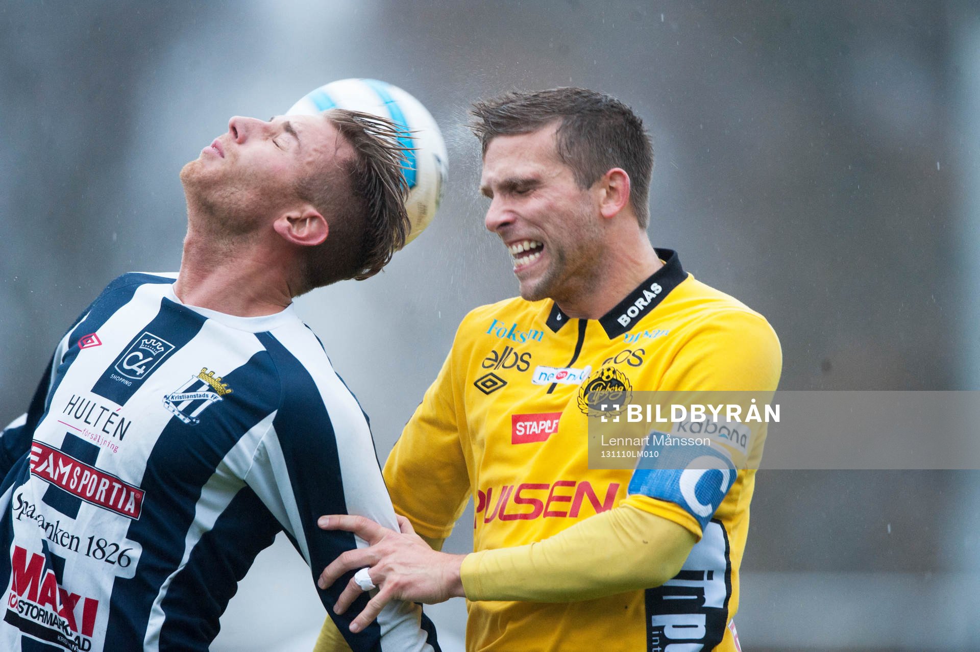 Elfsborgs Anders Svensson nickduellerar mot Kristianstads