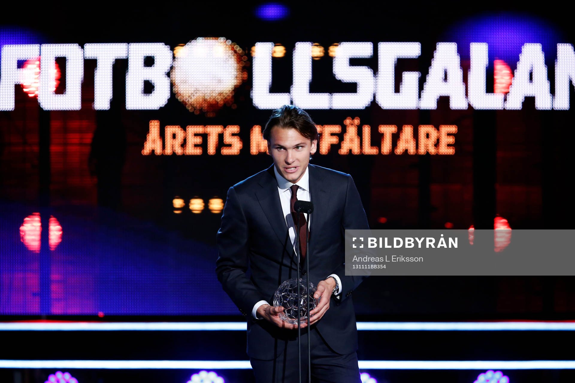 Albin Ekdal fick pris som Årets Mittfältare