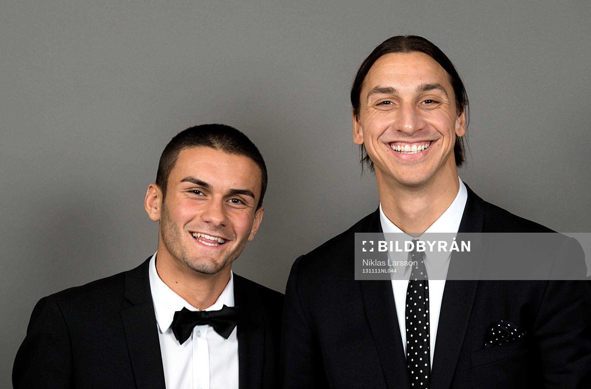 Valmir Berisha och Gentrit Citaku passade på att fotografera sig med Zlatan Ibrahimovic som vann Guldbollen under Fotbollsgalan den 11 november 2013 i Stockholm.