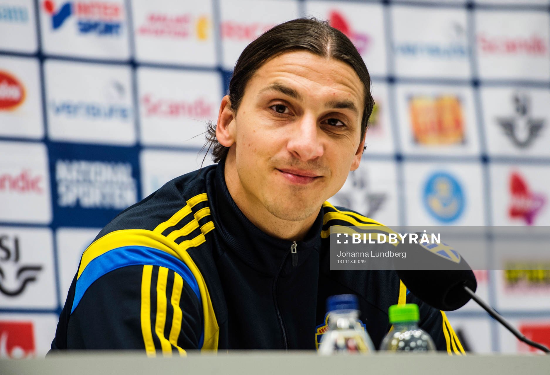 Zlatan Ibrahimovic under presskonferans efter Sveriges träning den 13 november 2013 i Stockholm.
