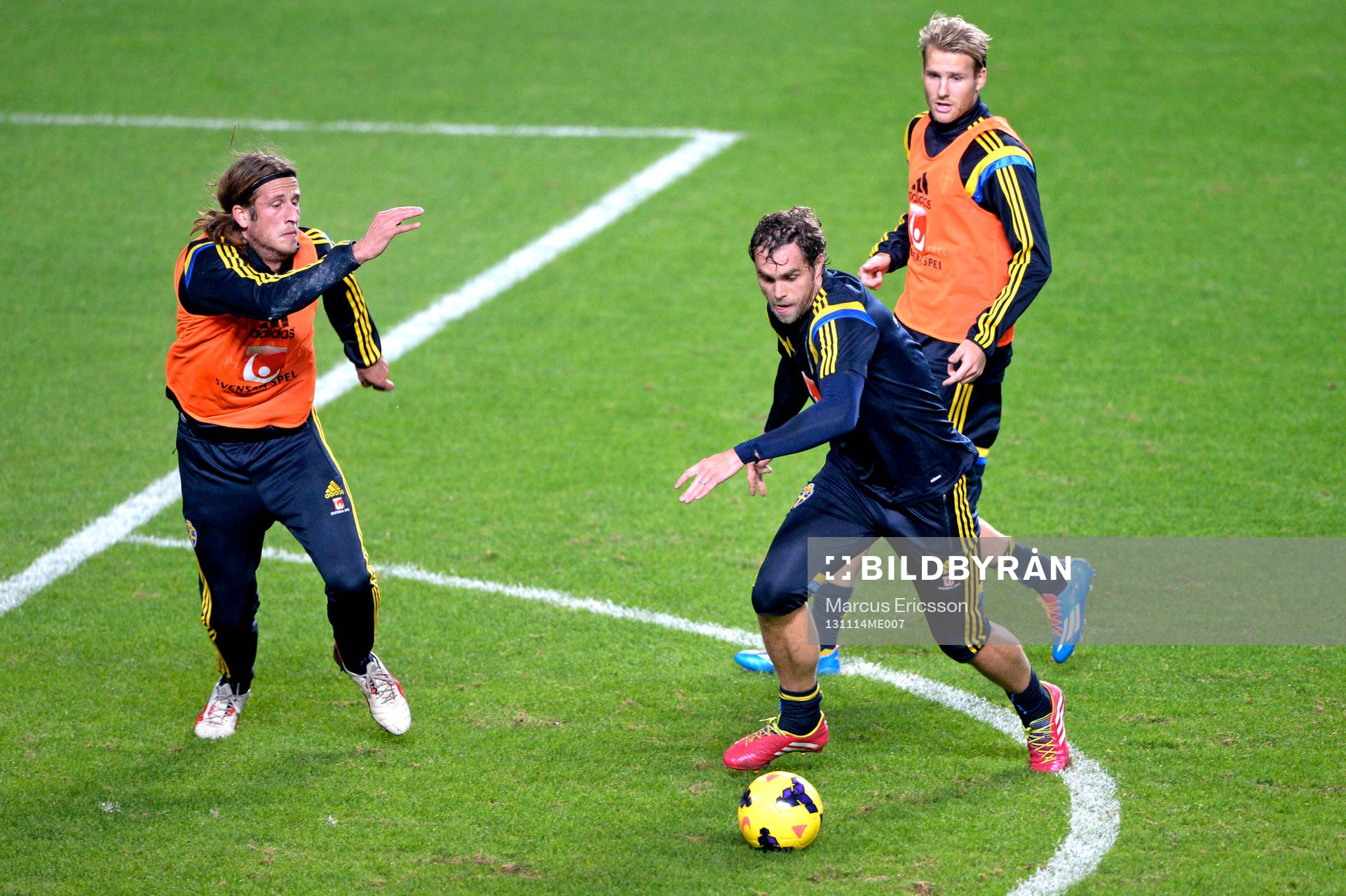 Sveriges Jonas Olsson, Johan Elmander och Ola Toivonen