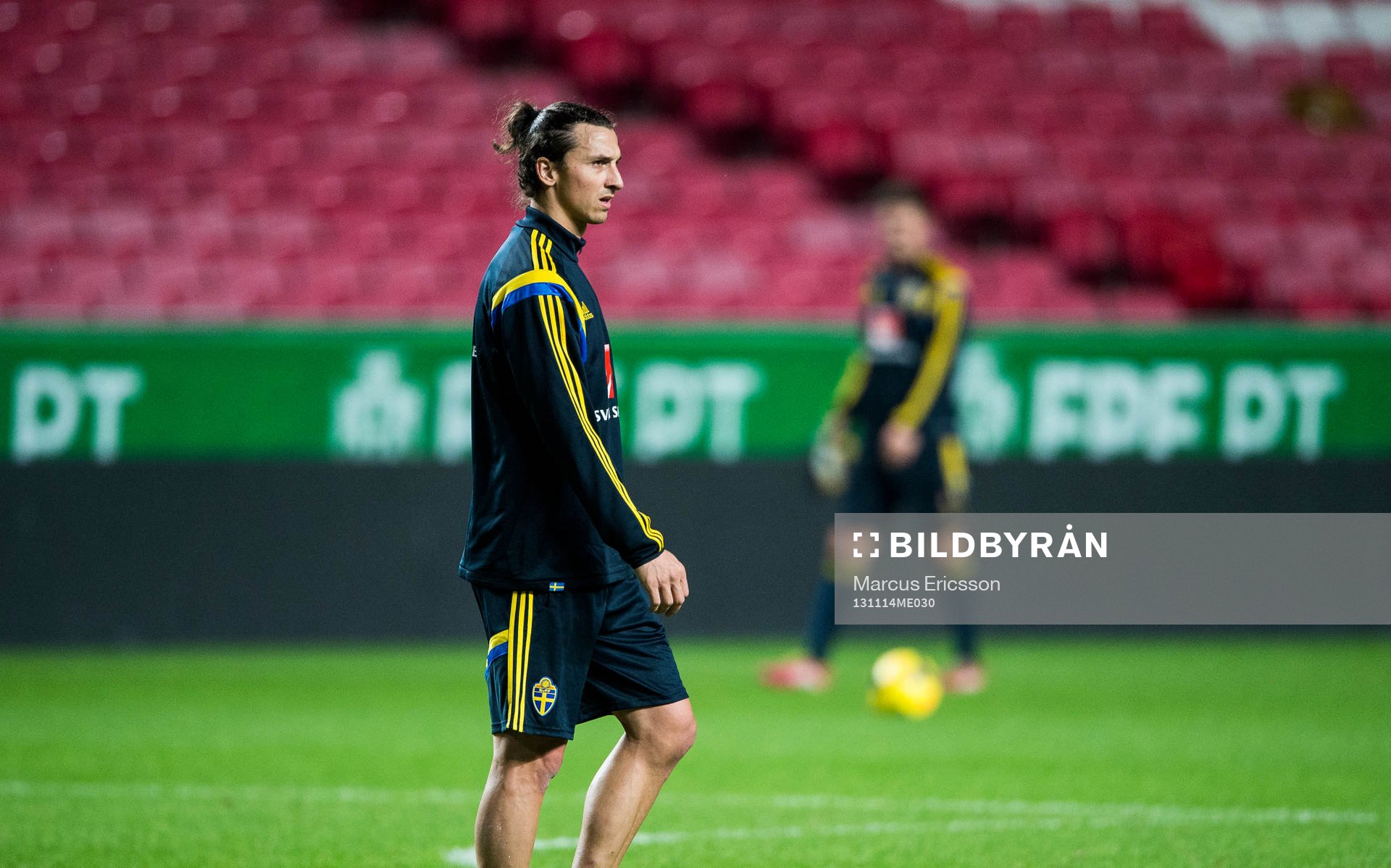 Zlatan Ibrahimovic under Sveriges träning den 14 november 2013 i Lissabon.