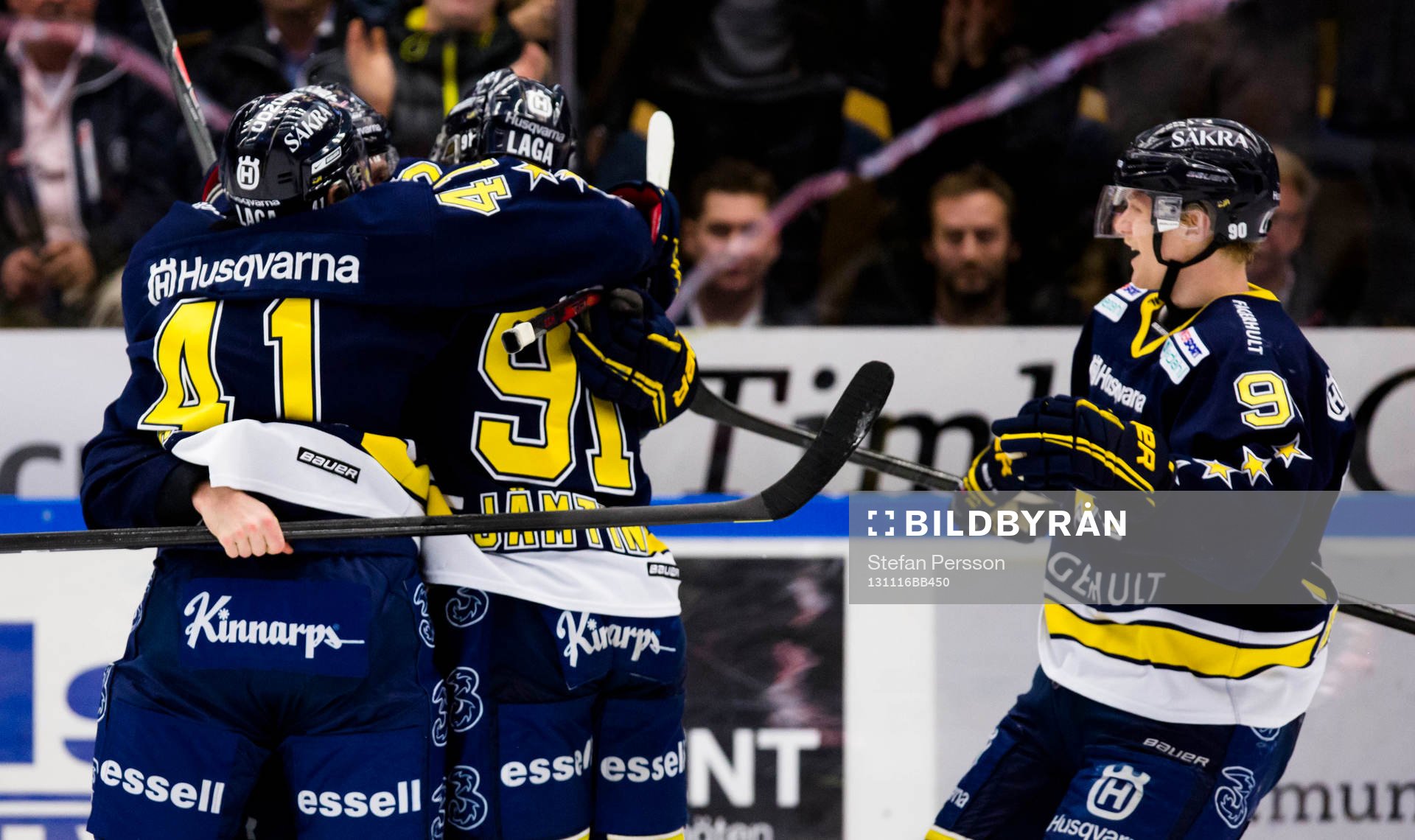 s Chris Campoli, Andreas Jämtin och Ted Brithén jublar